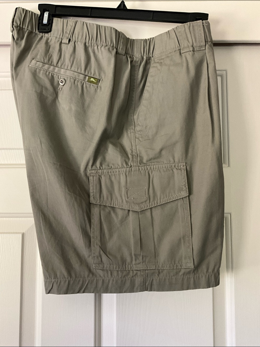 TOMMY BAHAMA MENS CARGO SHORT SIZE XLT 9β LENGTH WORN ONCE!